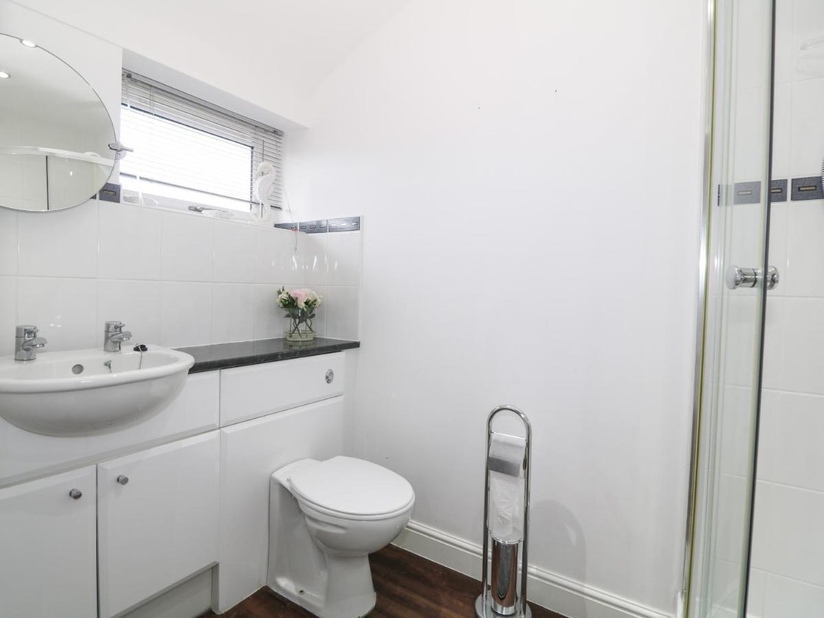 8 Marina View * Pwllheli